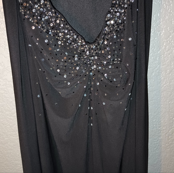 Women's Formal Dress/Gown - Picture 8 of 8